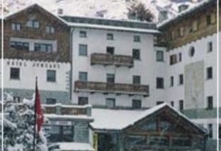 Hotel Jumeaux
