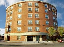 Best Western Roundhouse Suites
