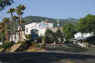 Sierra Lodge