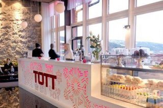 TOTT Hotell