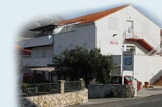 Apartments Bacan