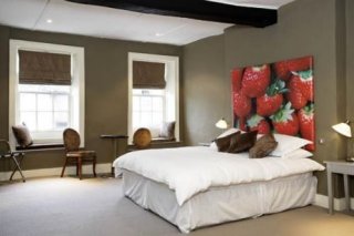 The George Hotel