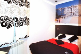 Jc Rooms Puerta Del Sol