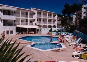 Apartamentos Oasis Sa Tanca