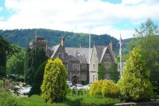 Maenan Abbey Hotel