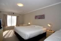 Murray Street Lodge Hotel