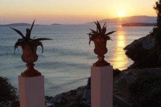 Aneroussa Beach Hotel