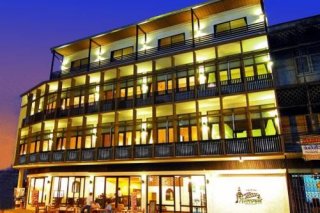 Nawarat : Boutique Living