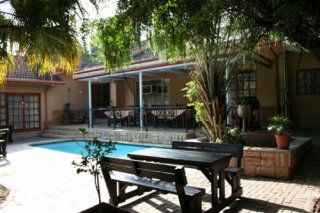 Huppelepup Guest House