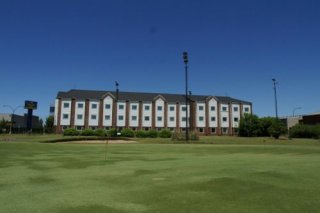 Microtel Inn & Suites Aeroparque