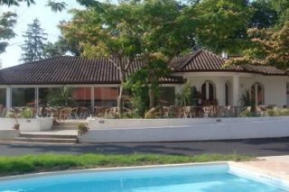 Kiwi Hotel