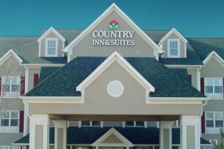 Country Inn & Suites  Airport East