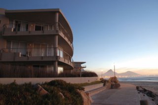 Sunny Days Lagoon Beach Hotel Apartments