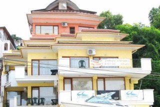 Apartments Lotos