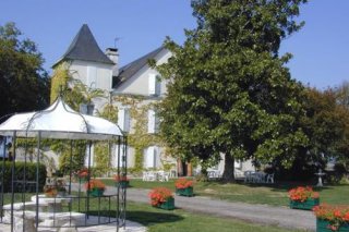 Chateau De Meracq