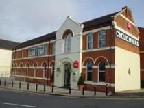 Ibis  Centre