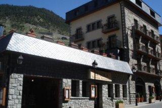 Aparthotel Llempó