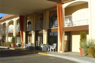 Best Western InnSuites  Airport Hotel & Suites