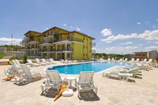 Green Hills Hotel