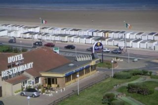 Kyriad Hôtel  Plage