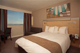 Holiday Inn Express  Sunnypark