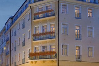 Hotel Flora