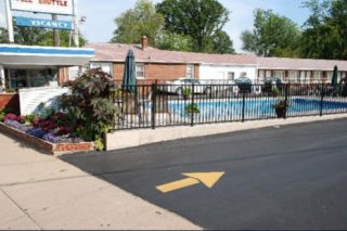 Moonlite Motel