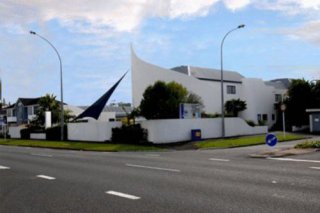 Sails Motor Inn