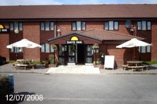Days Inn  Cardiff