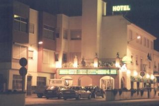 El Faisan C&R Hotel