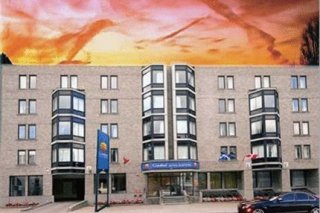 Comfort Hotel and Suites Downtown