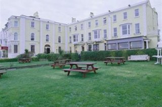 Kingston Hotel