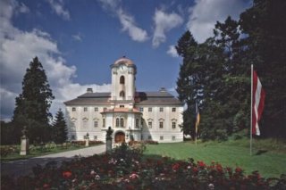 Schlosshotel Rosenau****