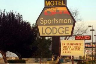 Sportsman Lodge