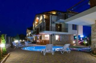 Pearls Hotel