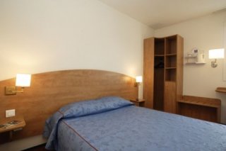 Kyriad Hotel  St-Jean
