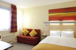 Express By Holiday Inn