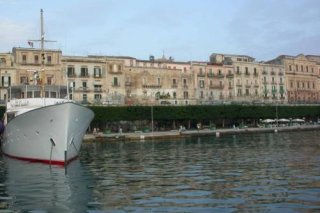 Ortigia Cameraconvista B&B