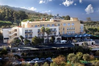 Nastro Azzurro & Occhio Marino Resort