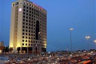 Mercure Grand Hotel Seef-All Suites