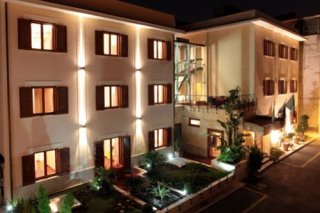Hotel Diana