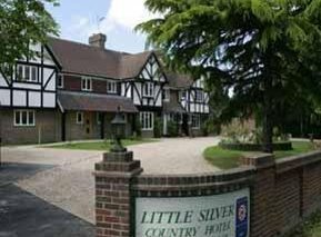 Little Silver Country Hotel