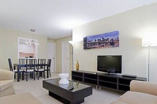 Rent4Days Sants Apartments