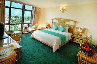 Green Hotel