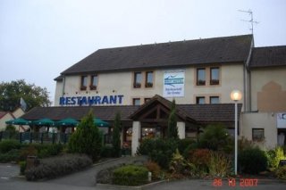 Brit Hotel Les Evens