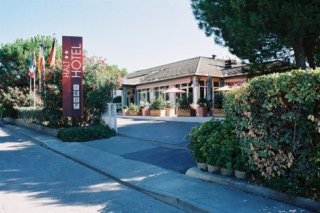 Halthotel
