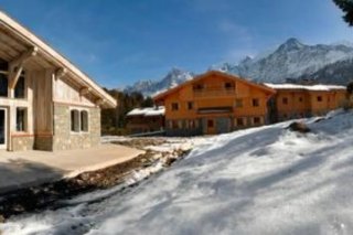 Le Hameau De Pierre Blanche