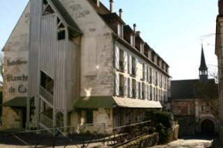 Hostellerie Blanche De Castille