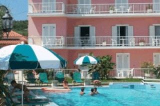 Studios Apartments Hotel