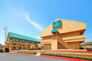 Quality Inn & Suites Fiesta Park